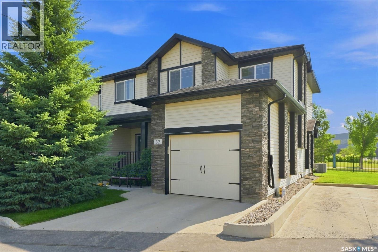 32 215 Hampton Green, Saskatoon, SK - Outdoor
