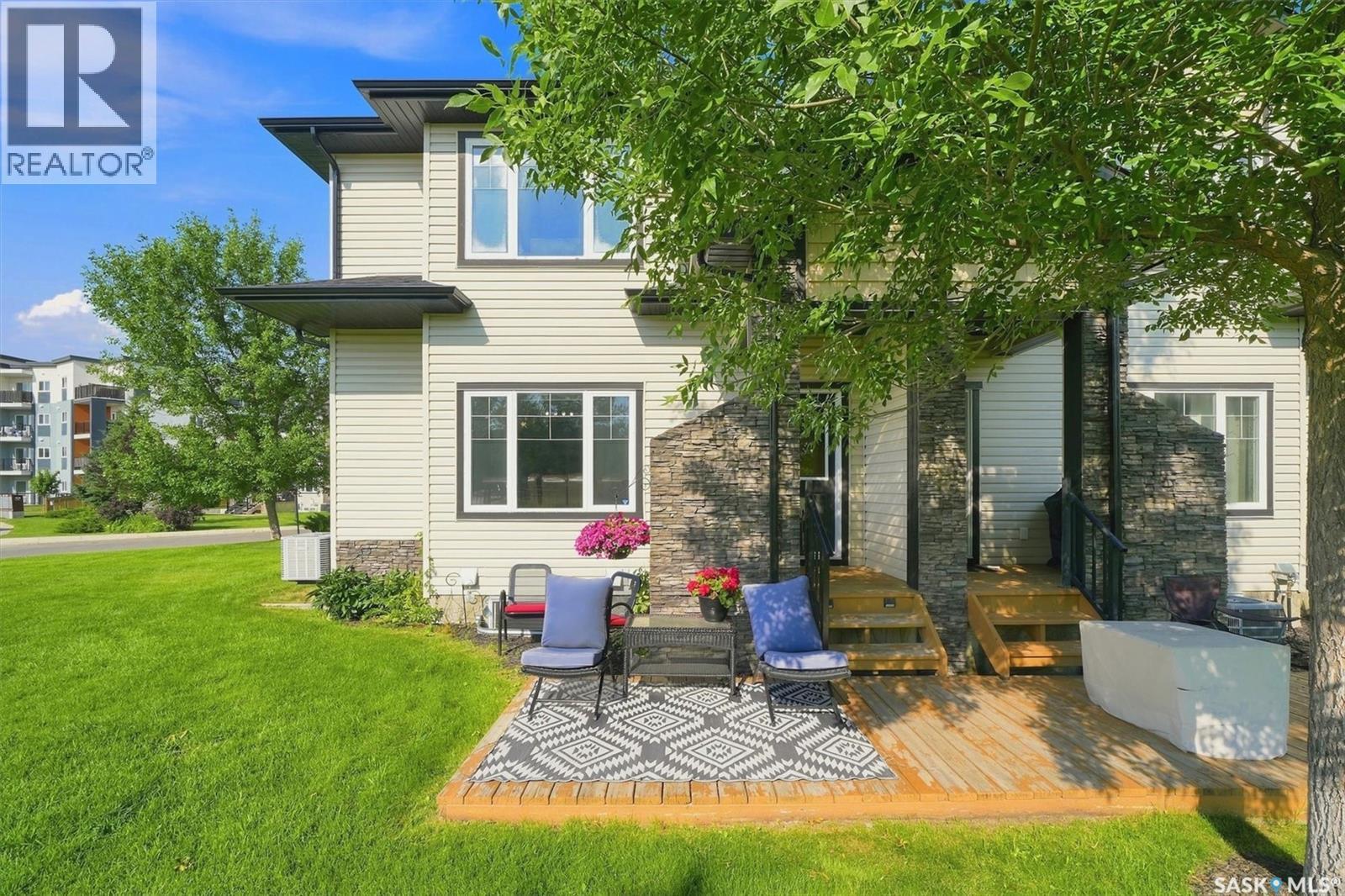 32 215 Hampton Green, Saskatoon, SK - Outdoor With Deck Patio Veranda