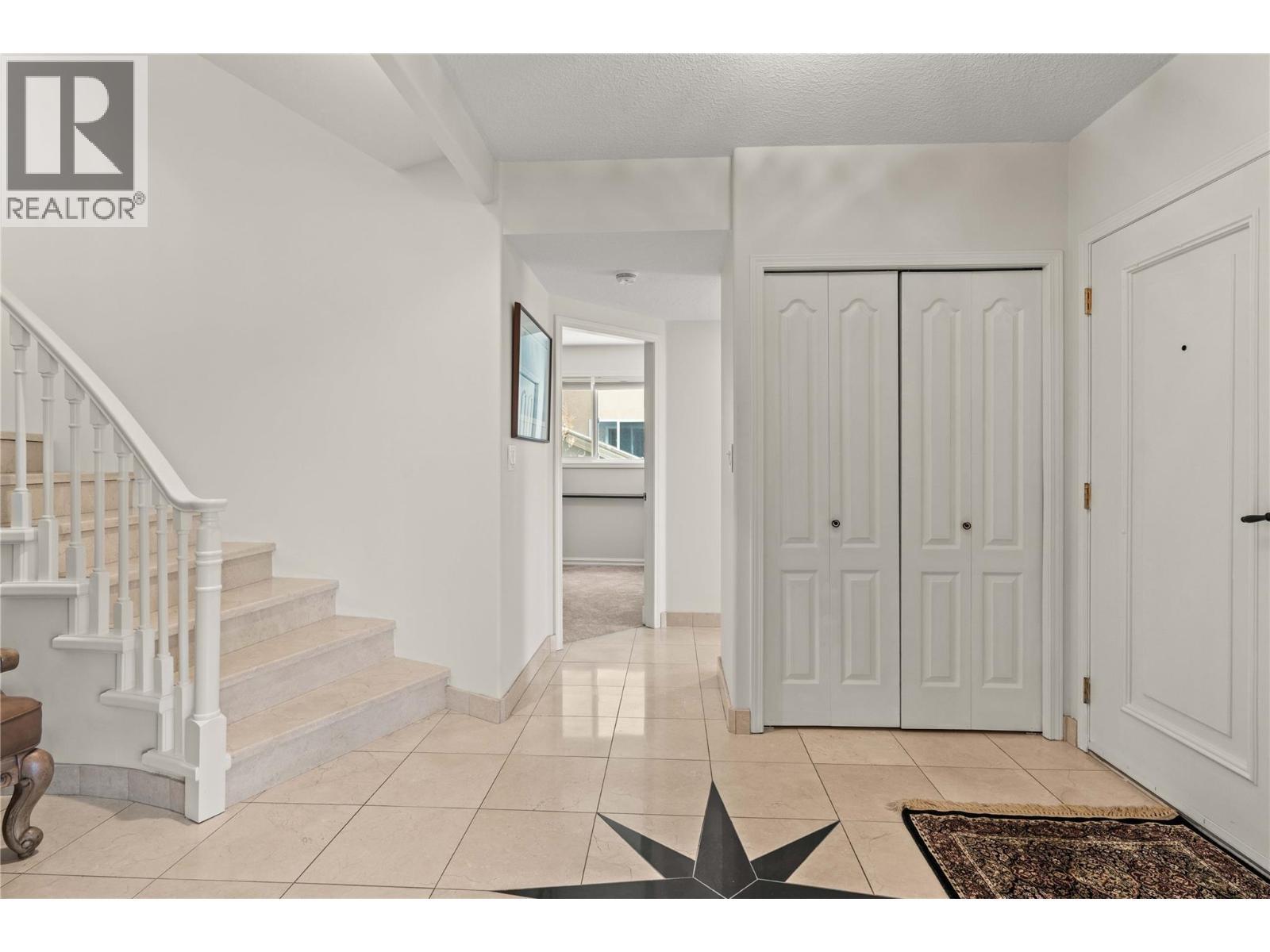 759 Middleton Way, Coldstream, BC - Indoor Photo Showing Other Room