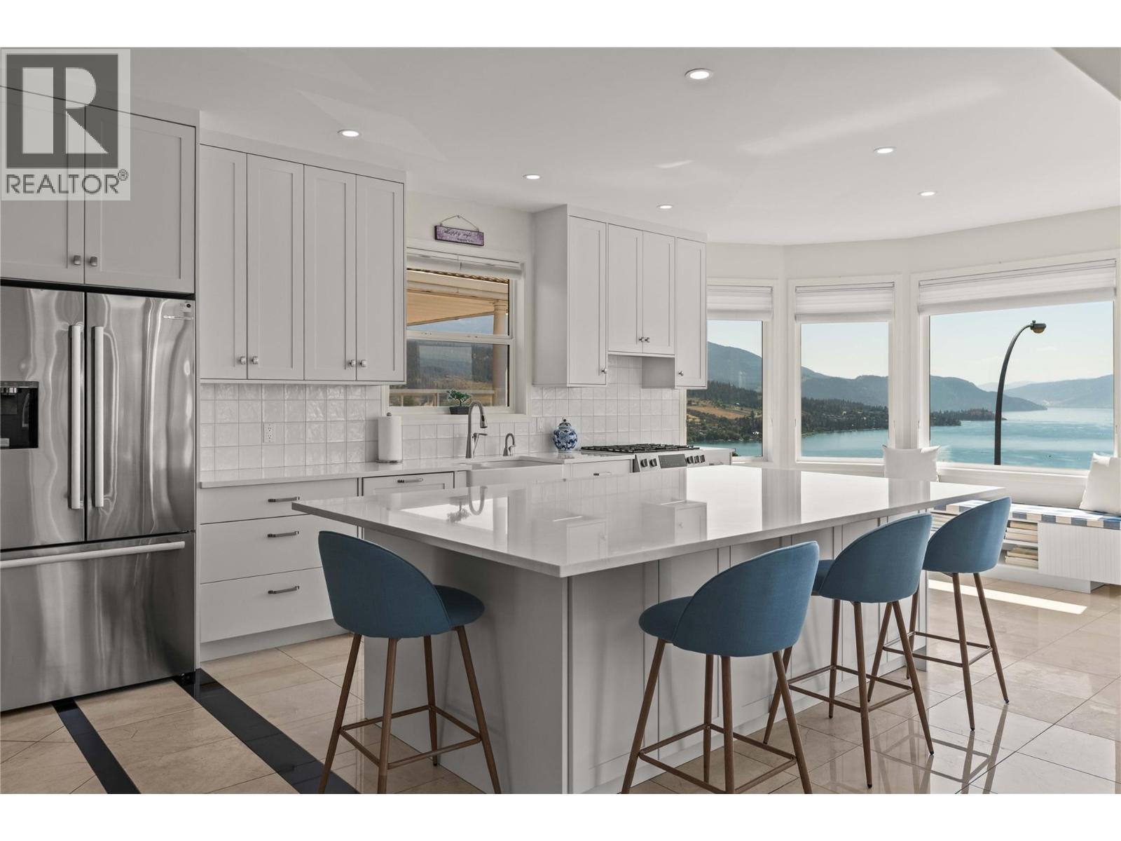 759 Middleton Way, Coldstream, BC - Indoor Photo Showing Kitchen With Upgraded Kitchen