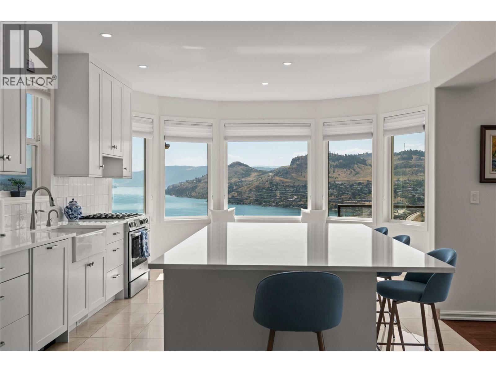 759 Middleton Way, Coldstream, BC - Indoor Photo Showing Kitchen With Upgraded Kitchen