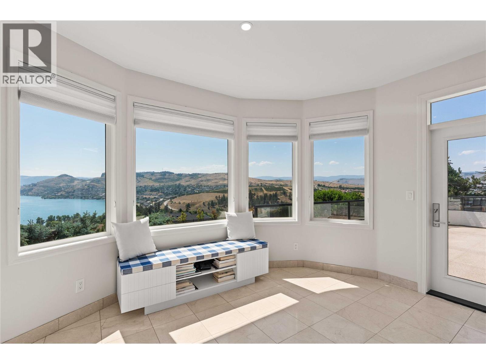759 Middleton Way, Coldstream, BC - Indoor