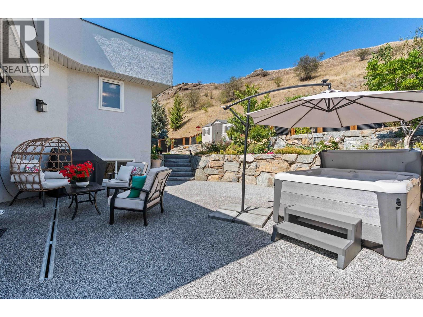 759 Middleton Way, Coldstream, BC - Outdoor