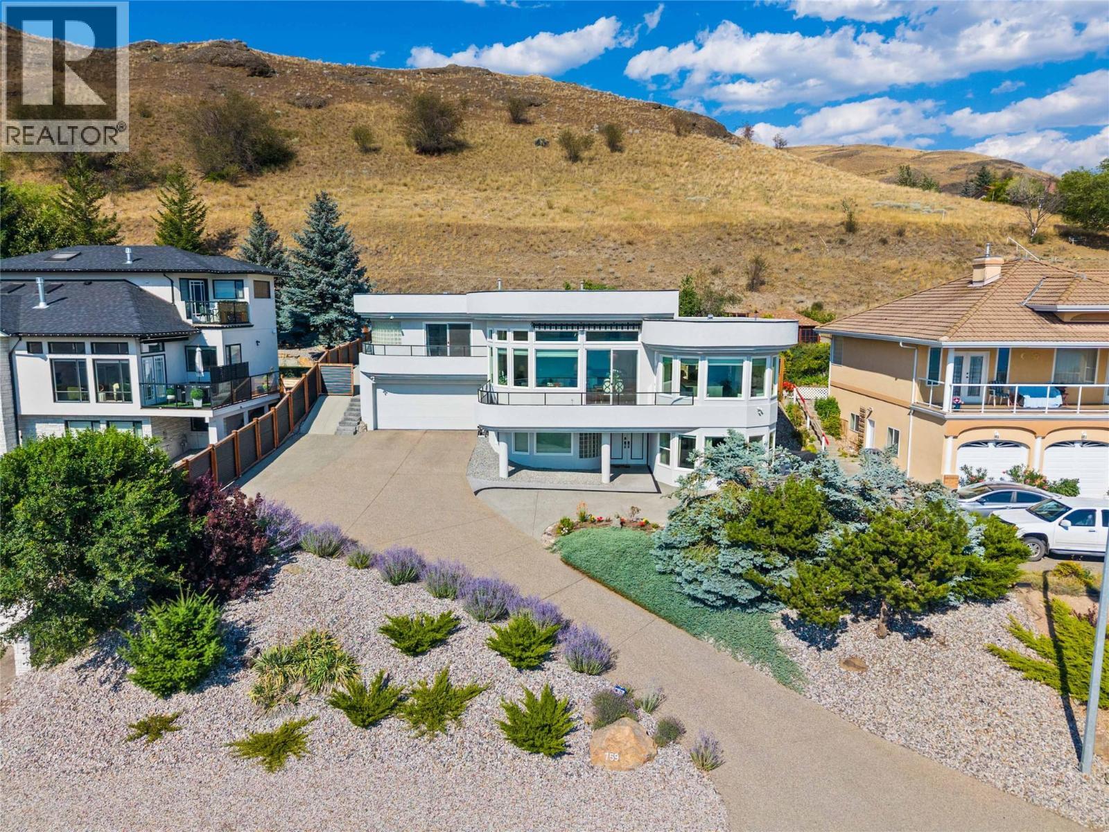 759 Middleton Way, Coldstream, BC - Outdoor