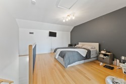 Mezzanine - 