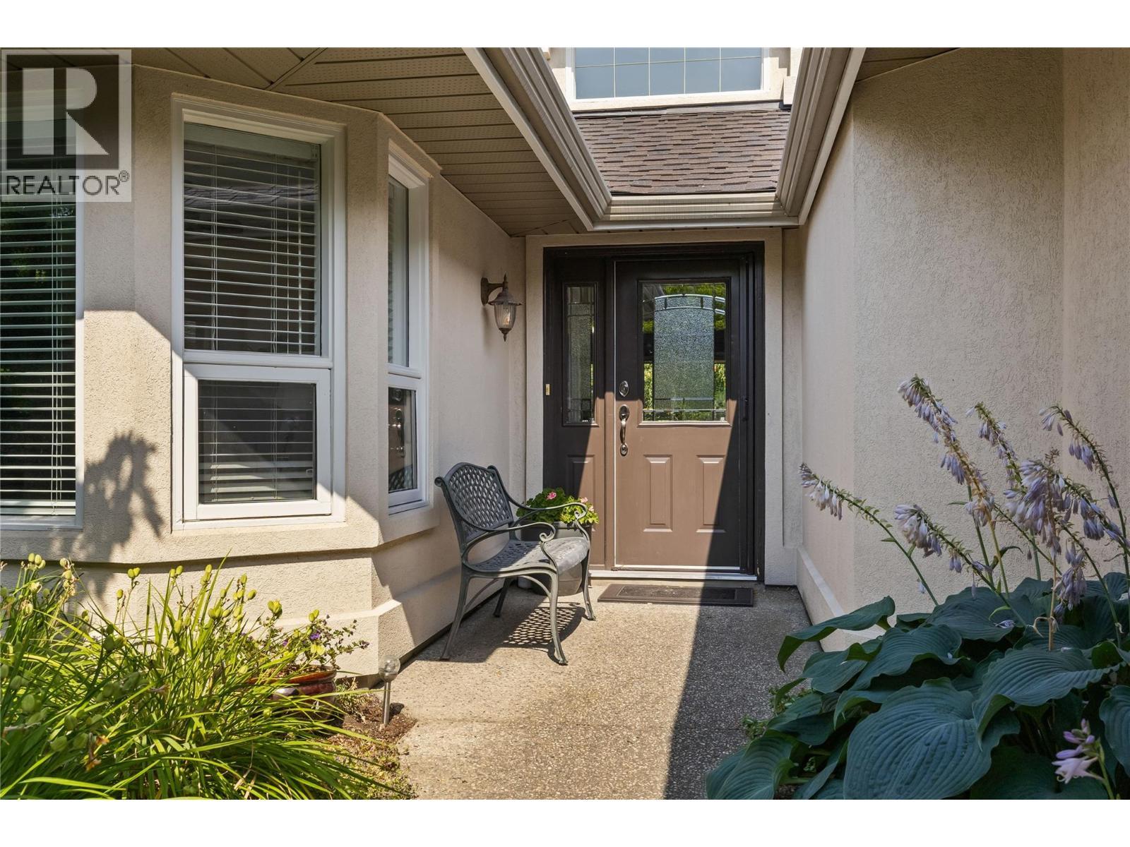 3889 Gallaghers Grange, Kelowna, BC - Outdoor