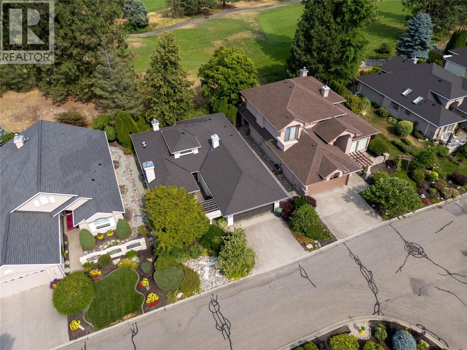 3889 Gallaghers Grange, Kelowna, BC - Outdoor With View