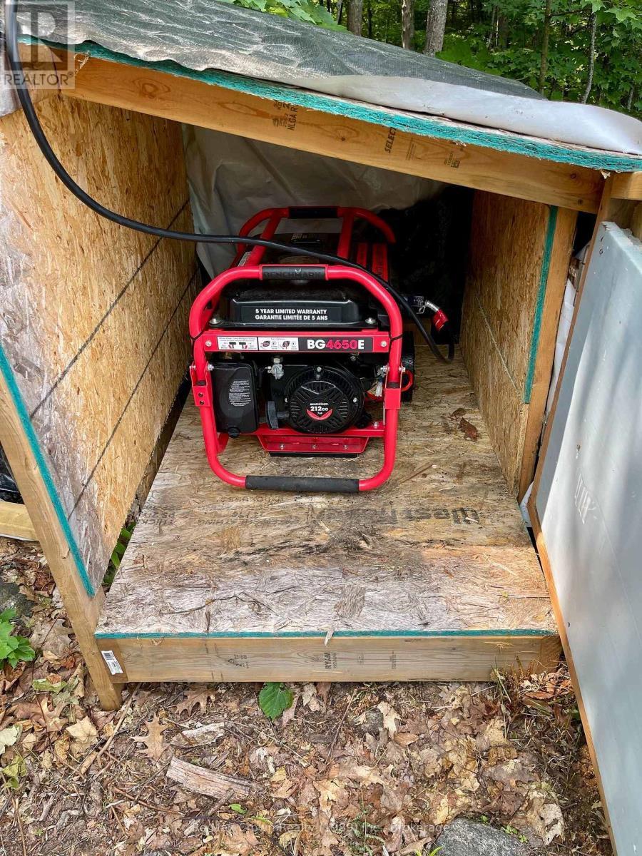 Benchmark 4650 Watt - Electric Start - 00 534 Highway, Nipissing, ON - Outdoor