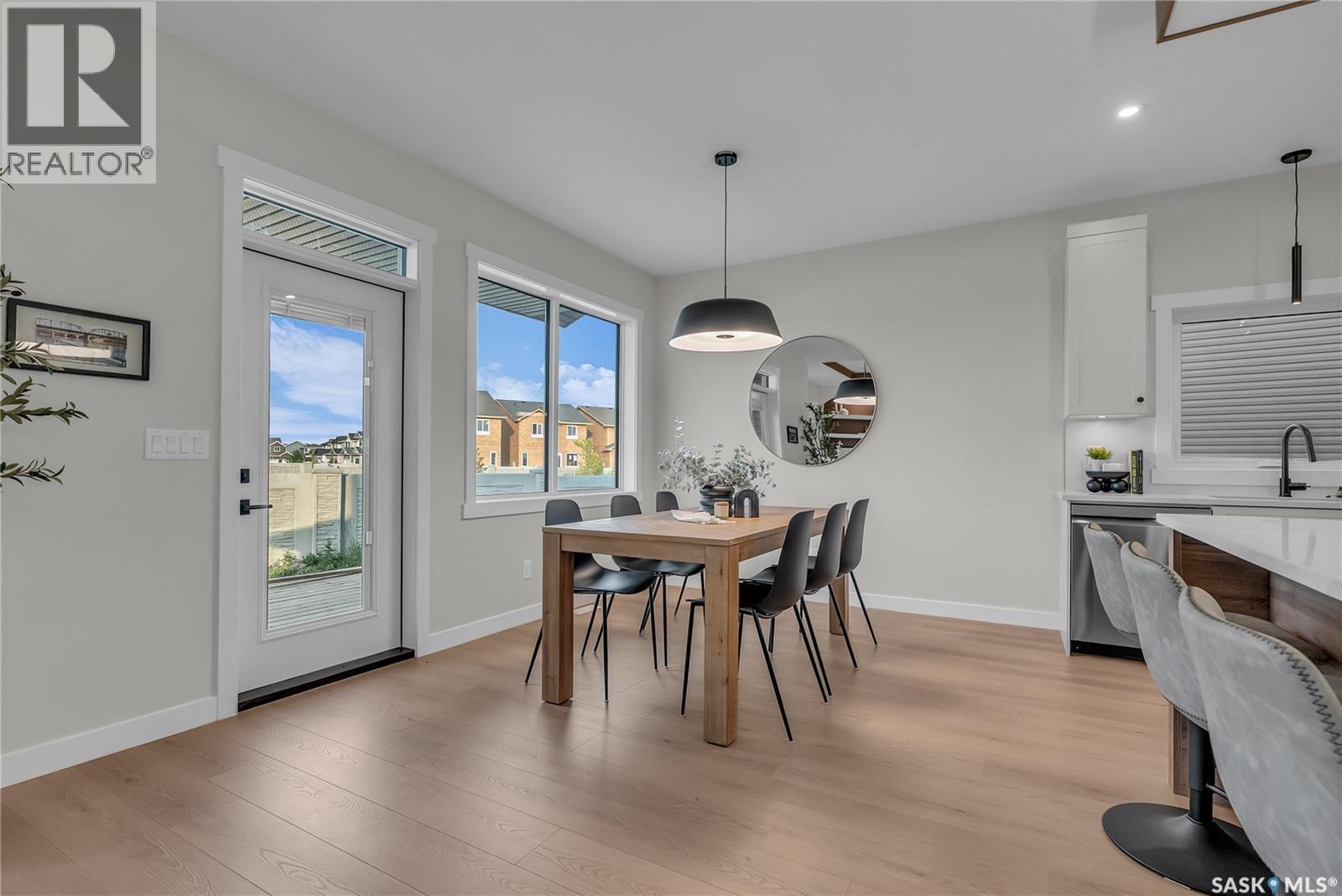 463 Traeger Close, Saskatoon, SK - Indoor Photo Showing Dining Room