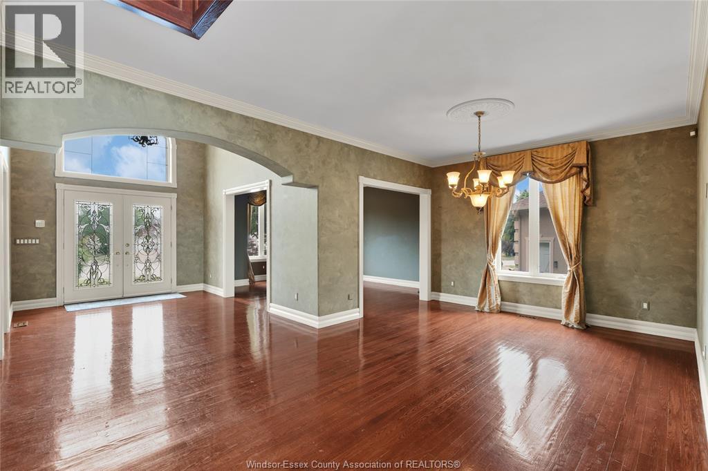 1585 Stoneybrook Crescent, Windsor, ON - Indoor Photo Showing Other Room