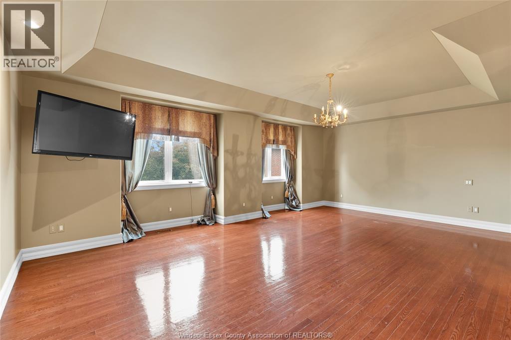 1585 Stoneybrook Crescent, Windsor, ON - Indoor Photo Showing Other Room