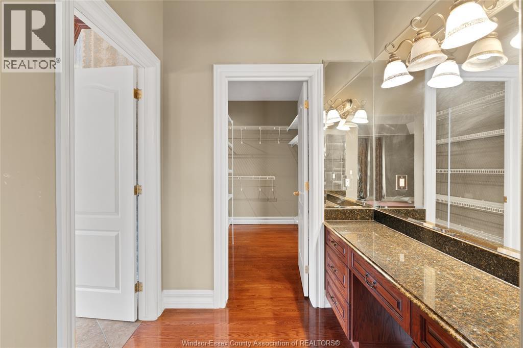 1585 Stoneybrook Crescent, Windsor, ON - Indoor Photo Showing Other Room