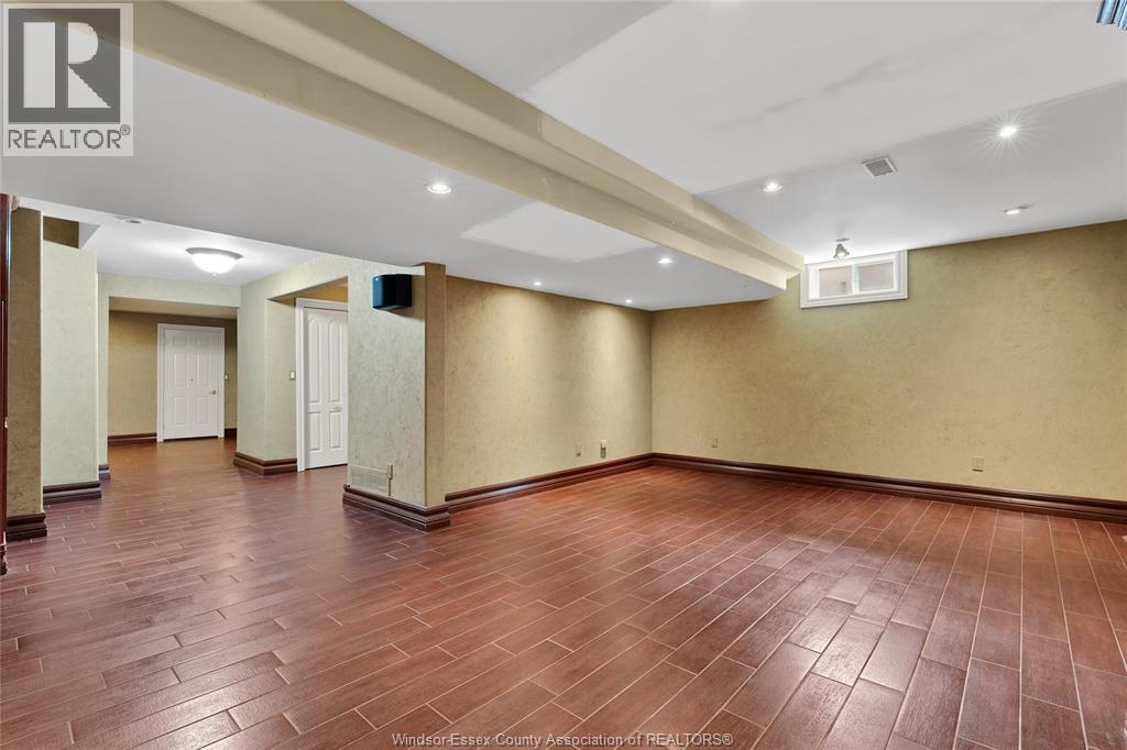 1585 Stoneybrook Crescent, Windsor, ON - Indoor Photo Showing Other Room
