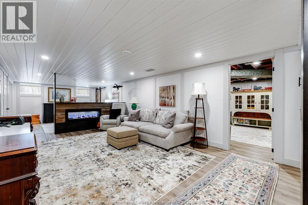 9 Margaret, Leamington, ON - Indoor Photo Showing Other Room