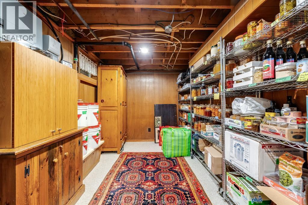 9 Margaret, Leamington, ON - Indoor Photo Showing Other Room
