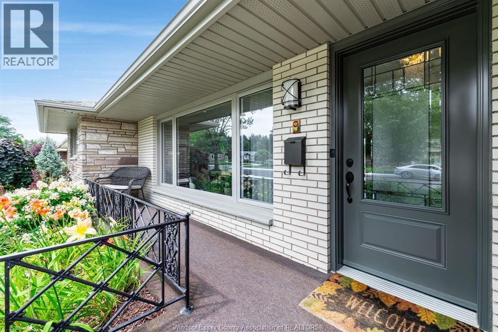 9 Margaret, Leamington, ON - Outdoor With Deck Patio Veranda With Exterior