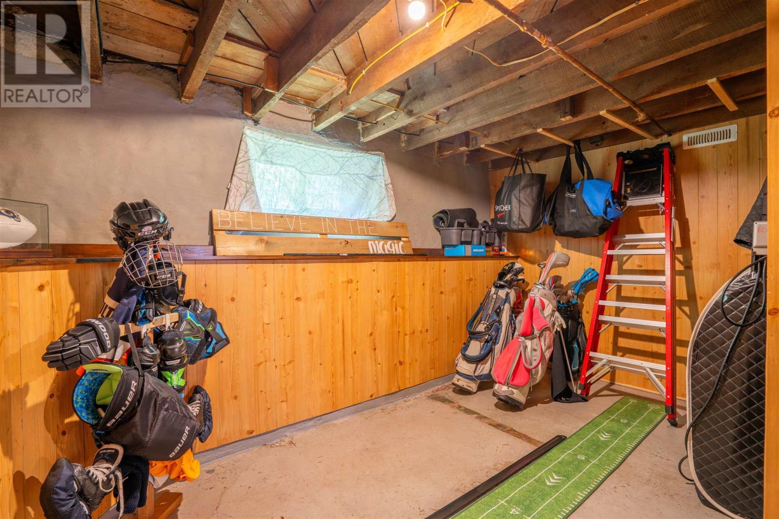 31 St. George'S Ave E, Sault Ste. Marie, ON - Indoor
