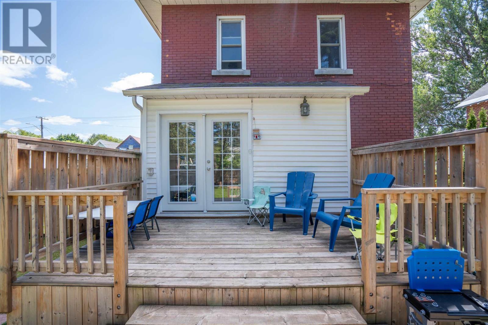 31 St. George'S Ave E, Sault Ste. Marie, ON - Outdoor With Deck Patio Veranda With Exterior