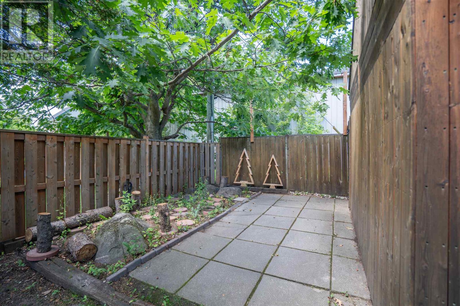 31 St. George'S Ave E, Sault Ste. Marie, ON - Outdoor