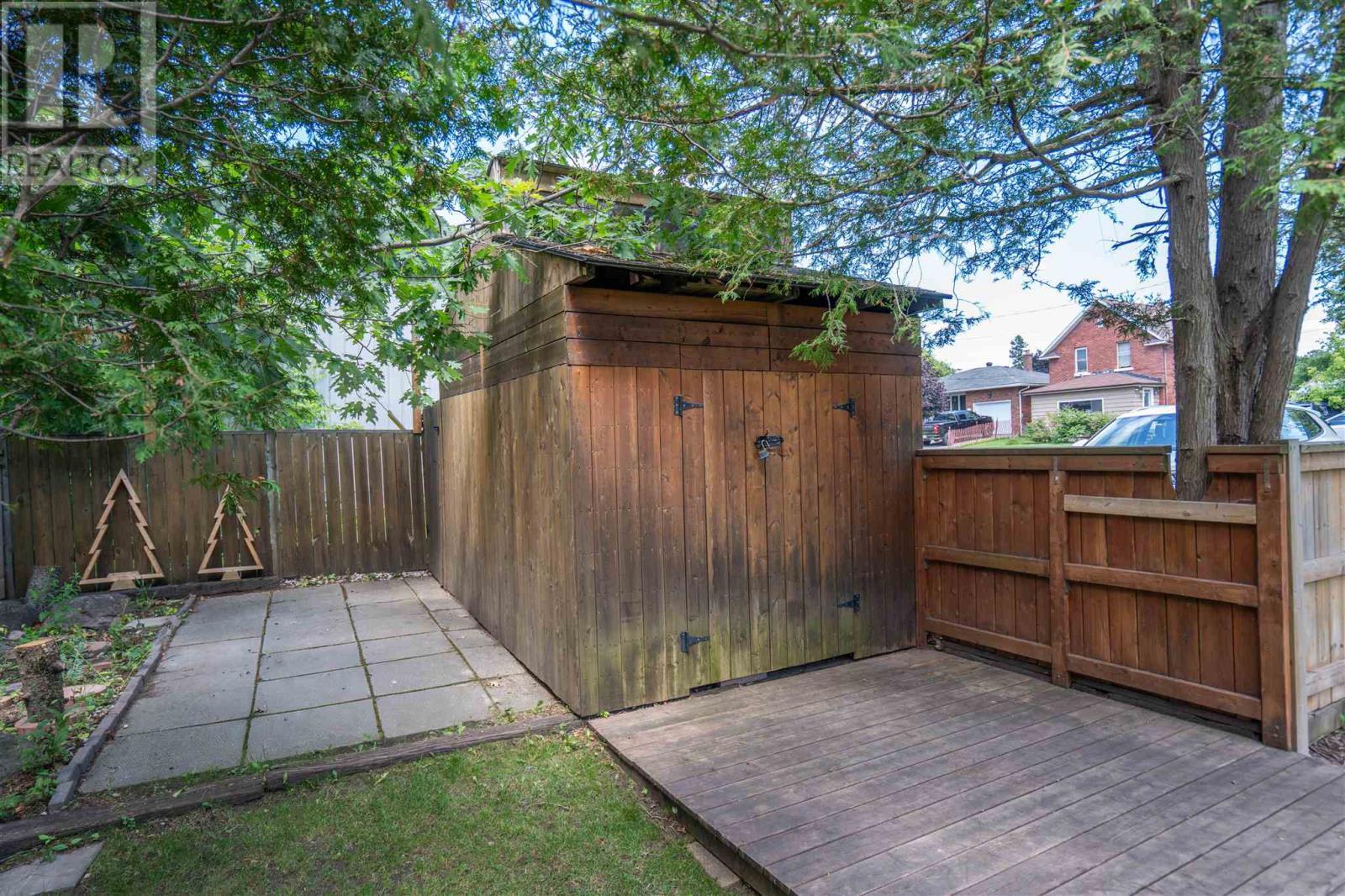 31 St. George'S Ave E, Sault Ste. Marie, ON - Outdoor