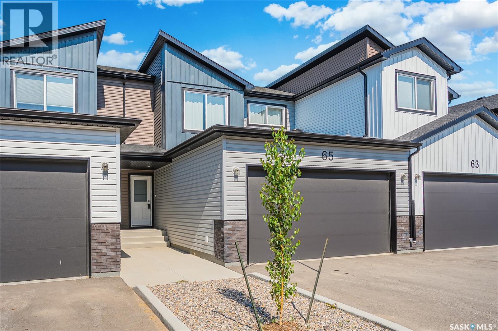 65 651 Dubois Crescent, Saskatoon, SK - Outdoor