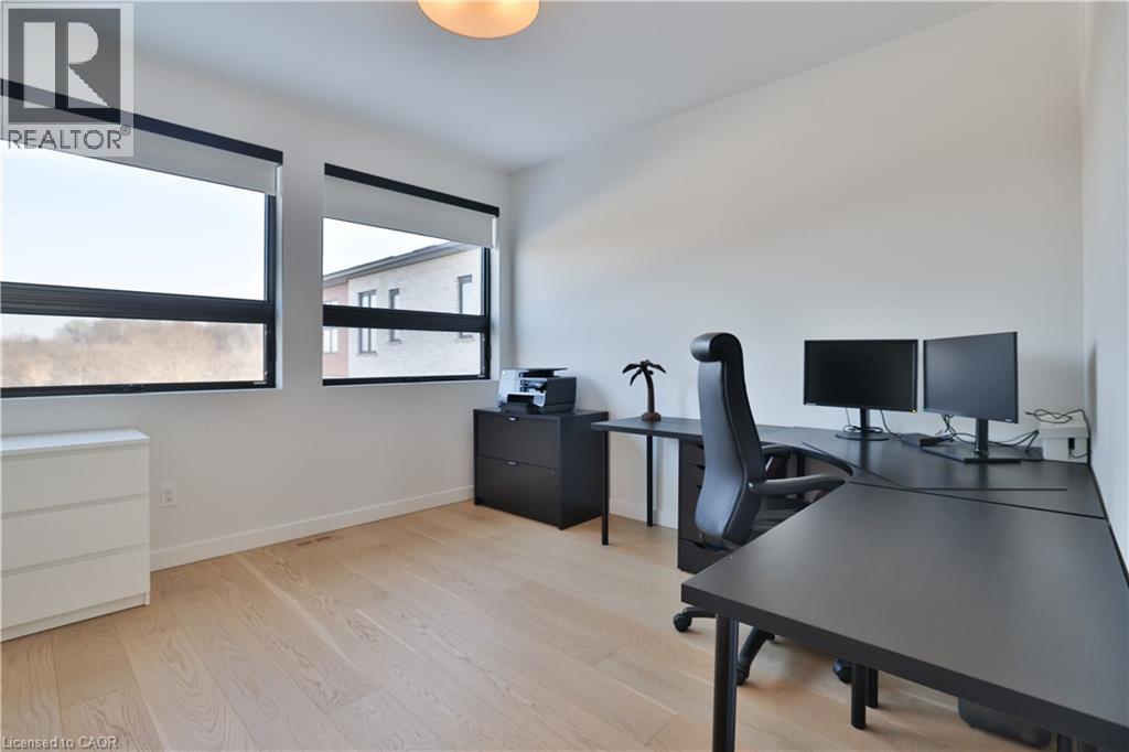 70 Upper Mount Albion Road, Hamilton, ON - Indoor Photo Showing Office