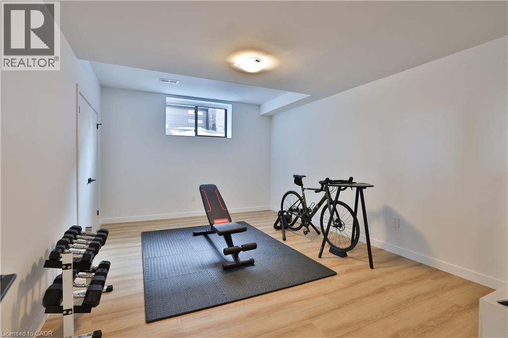 70 Upper Mount Albion Road, Hamilton, ON - Indoor Photo Showing Office