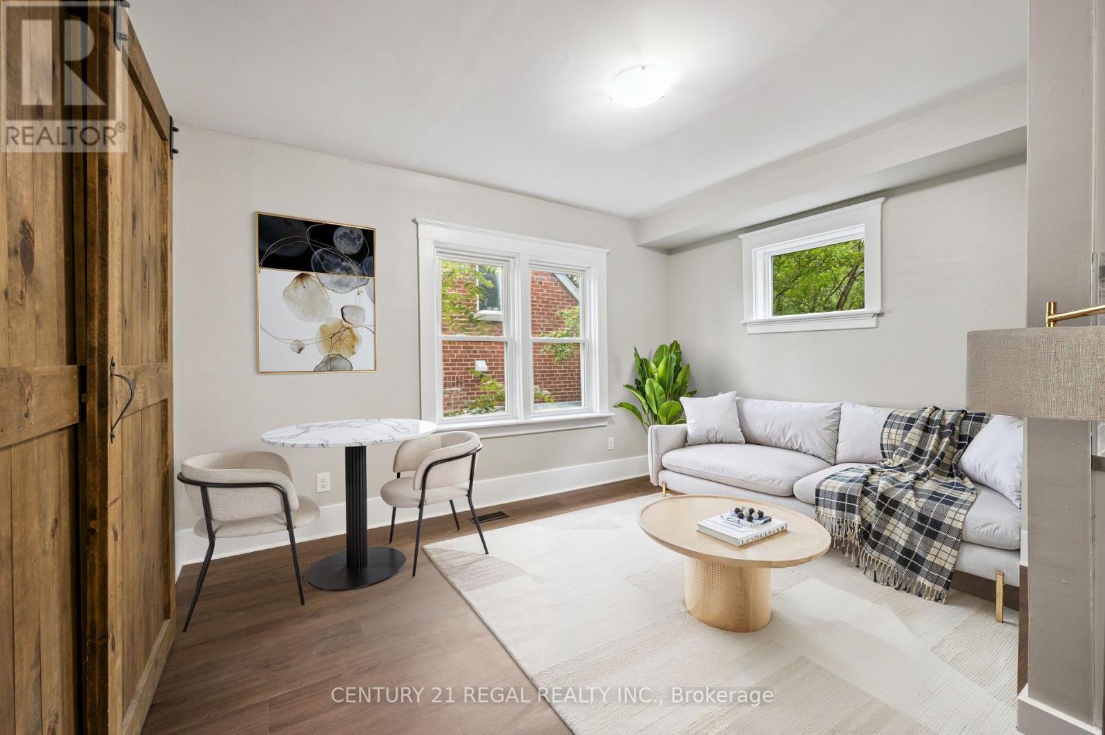 Virtually Staged - 14 Stirling Avenue N, Kitchener, ON - Indoor Photo Showing Living Room