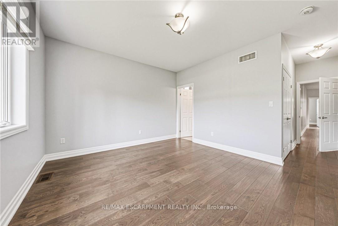 602 Cochrane Road, Hamilton, ON - Indoor Photo Showing Other Room