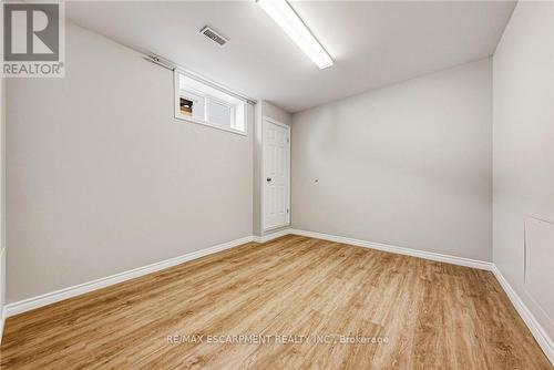 602 Cochrane Road, Hamilton, ON - Indoor Photo Showing Other Room