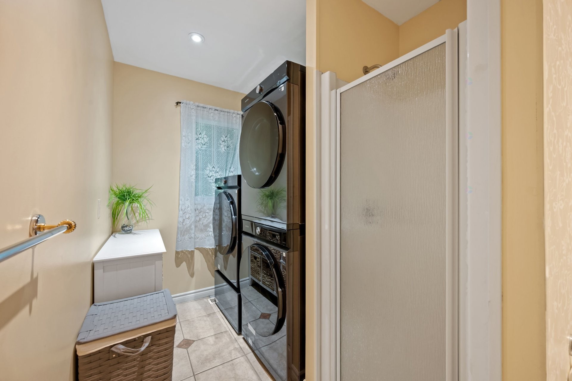 Salle de bains - 2912 Rue Schulz, Saint-Jérôme, QC - Indoor
