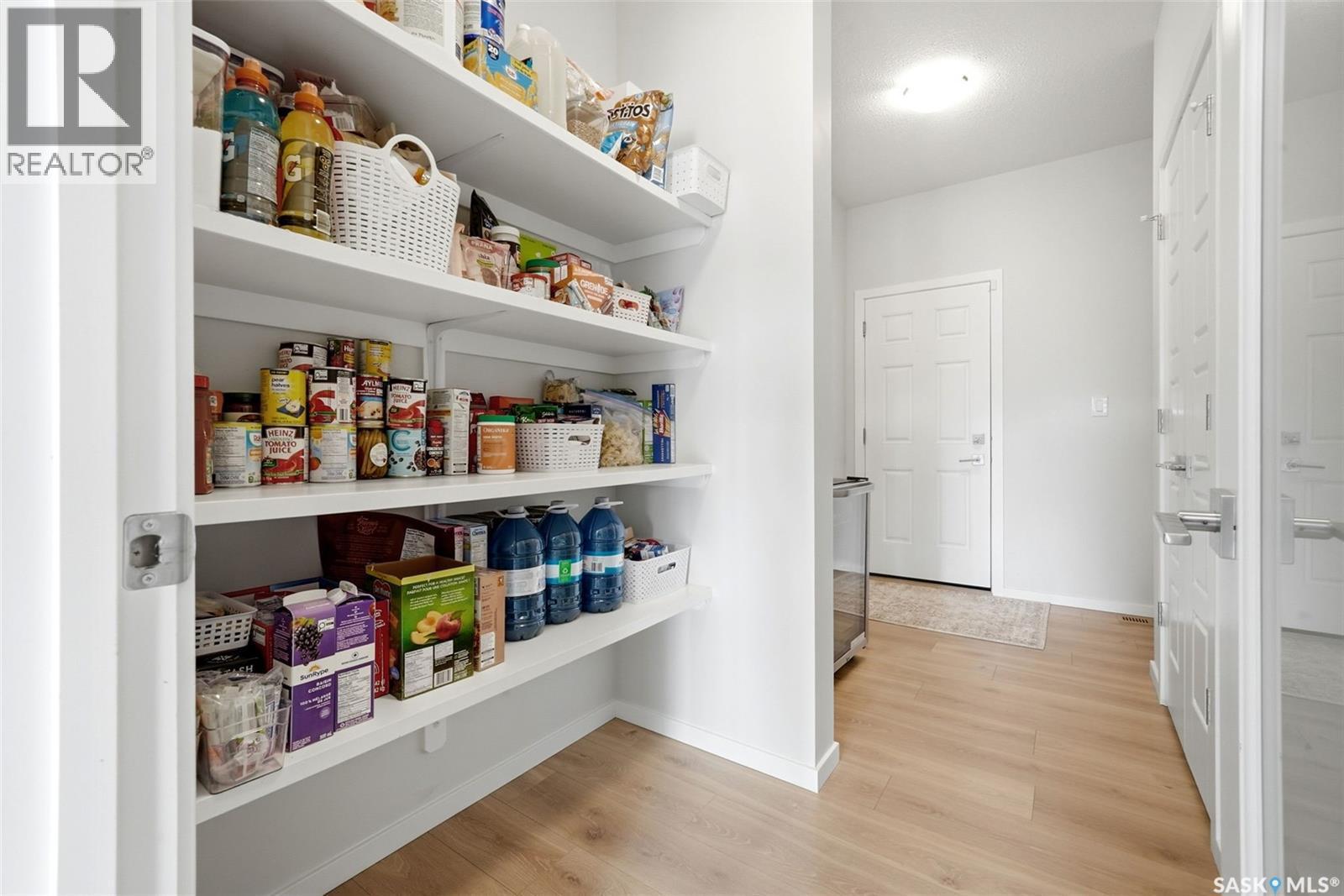 5209 E Green Crescent, Regina, SK - Indoor With Storage