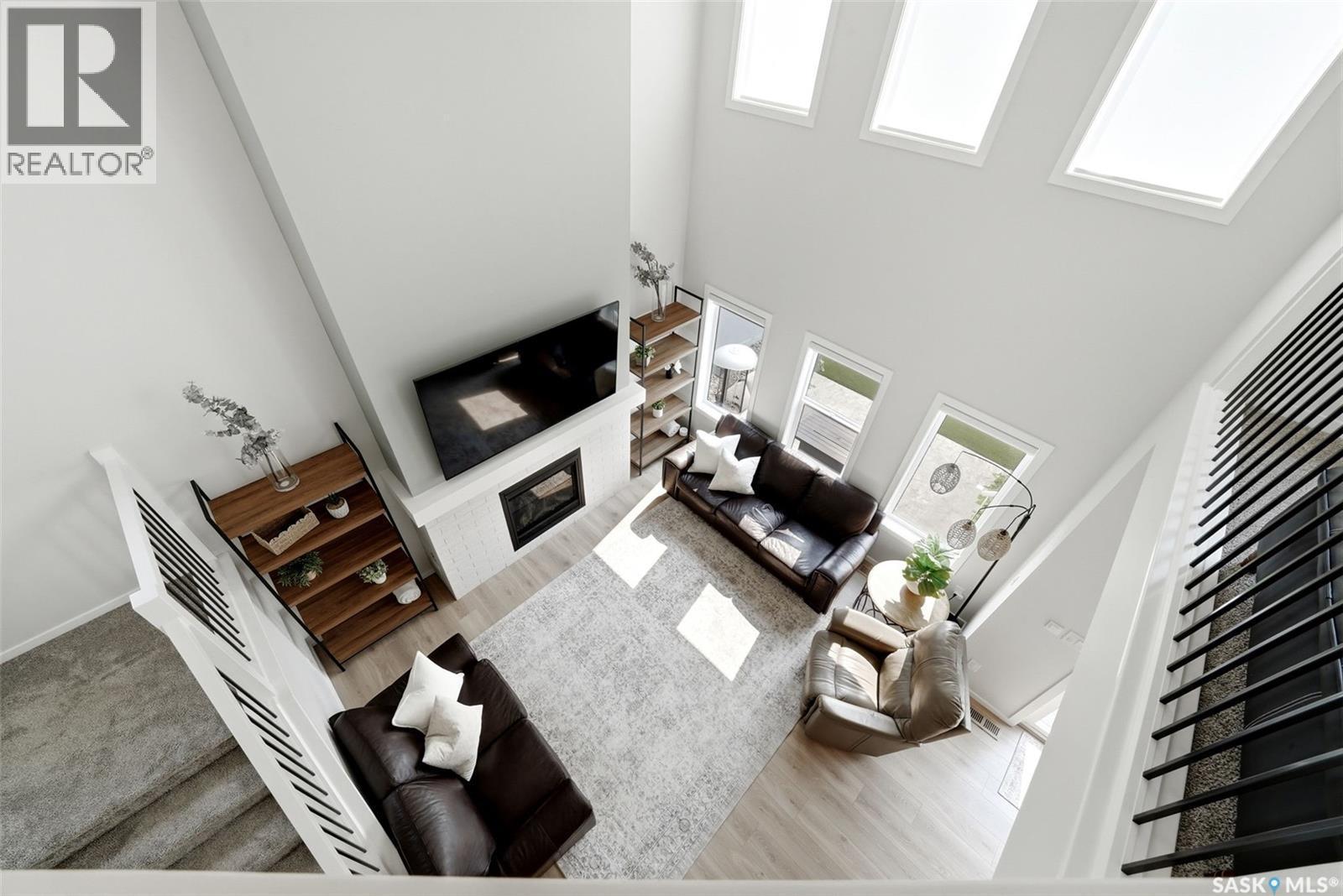 5209 E Green Crescent, Regina, SK - Indoor