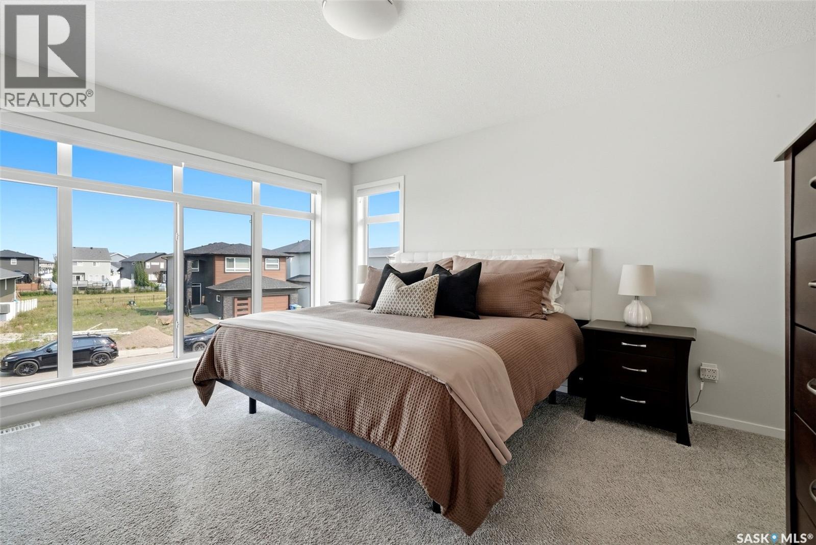 5209 E Green Crescent, Regina, SK - Indoor Photo Showing Bedroom