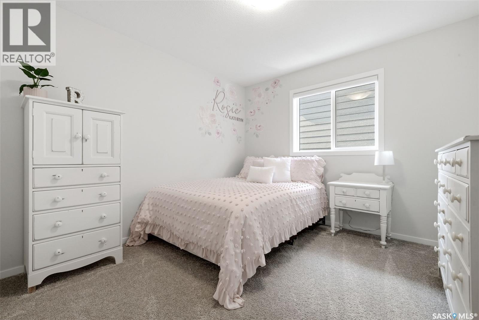 5209 E Green Crescent, Regina, SK - Indoor Photo Showing Bedroom