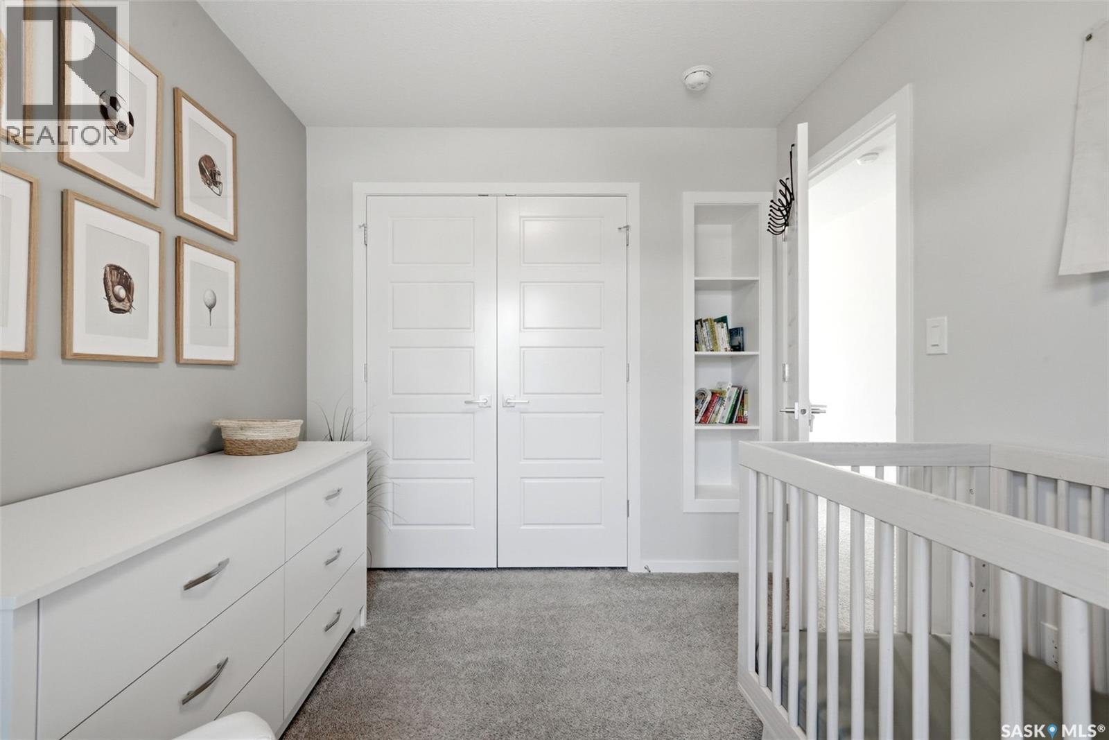 5209 E Green Crescent, Regina, SK - Indoor