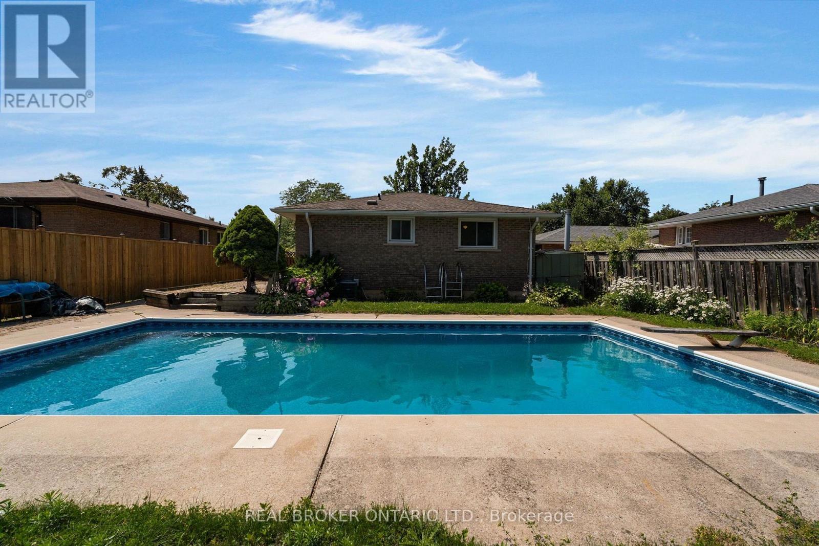 277 Cook Street, Barrie, ON - Outdoor With In Ground Pool With Backyard