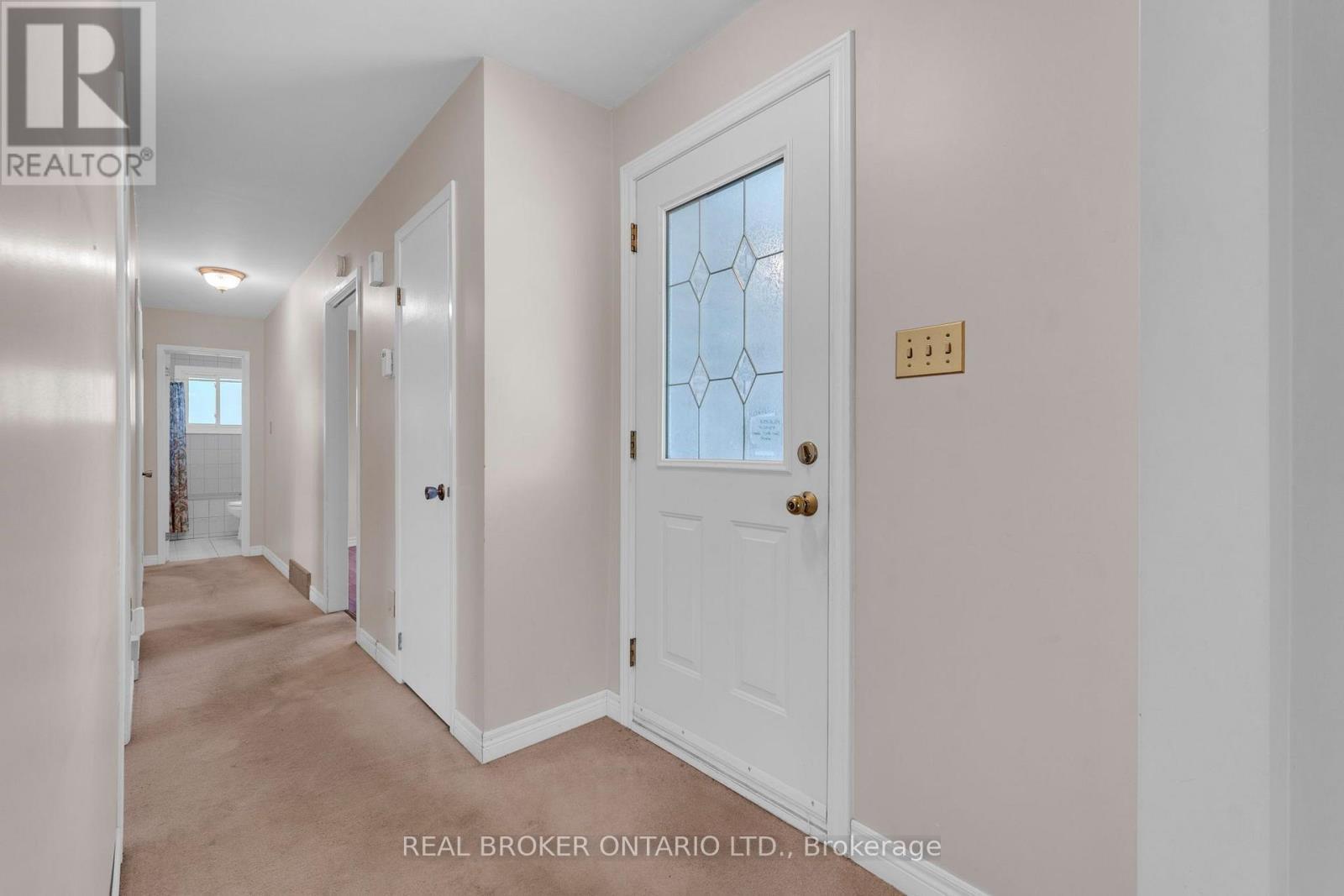 277 Cook Street, Barrie, ON - Indoor Photo Showing Other Room