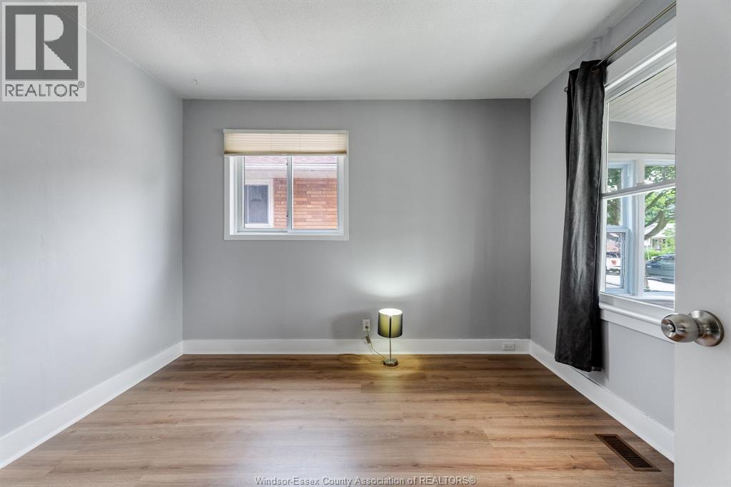 1563 Albert Road, Windsor, ON - Indoor Photo Showing Other Room
