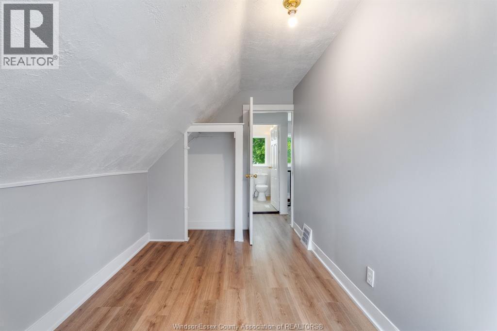 1563 Albert Road, Windsor, ON - Indoor Photo Showing Other Room
