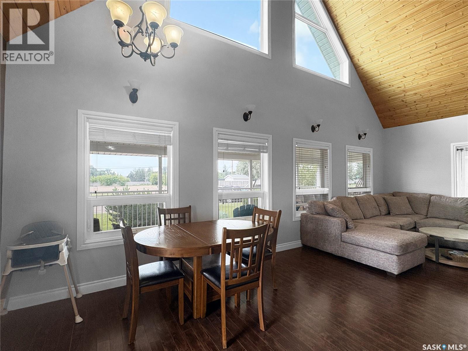 412 Birch Drive, Maidstone, SK - Indoor
