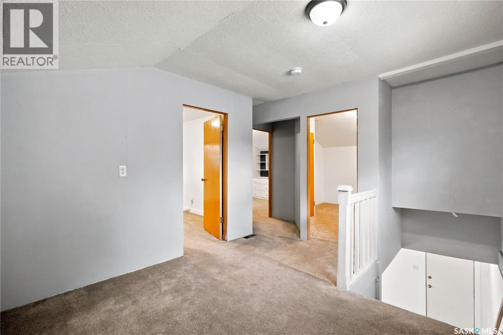 54 Hill Street, Eyebrow, SK - Indoor Photo Showing Other Room