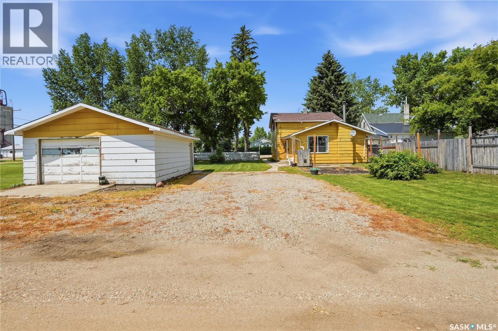 54 Hill Street, Eyebrow, SK - Outdoor