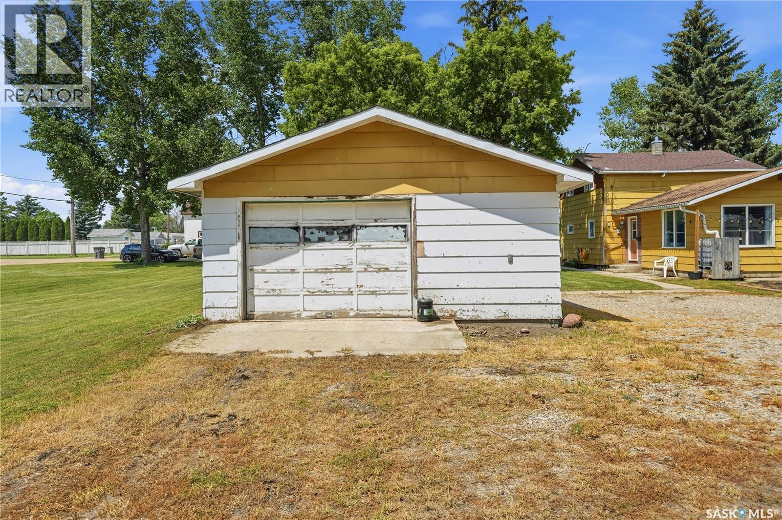 54 Hill Street, Eyebrow, SK - Outdoor