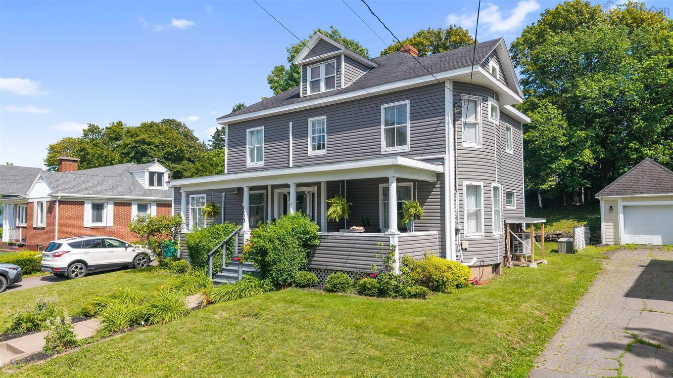 159 Almont Avenue, New Glasgow, NS - Outdoor With Facade