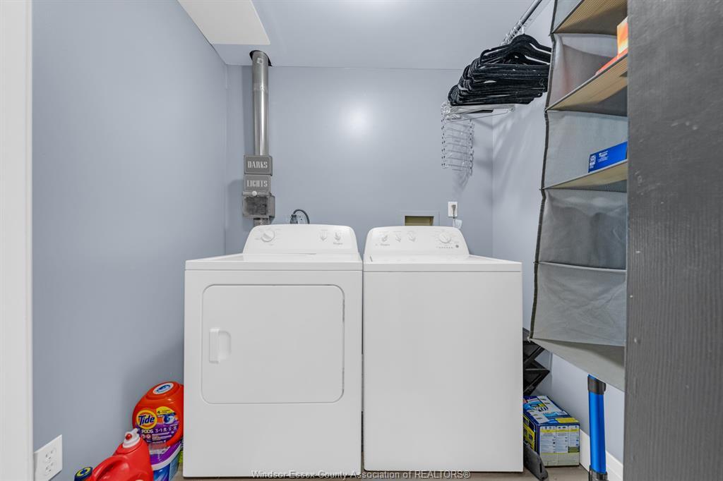 306-4850 Grand Boulevard, Windsor, ON - Indoor Photo Showing Laundry Room