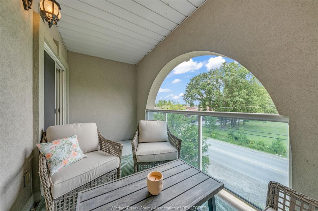 306-4850 Grand Boulevard, Windsor, ON - Outdoor With Exterior