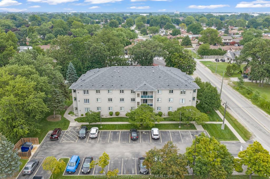 306-4850 Grand Boulevard, Windsor, ON - Outdoor With View