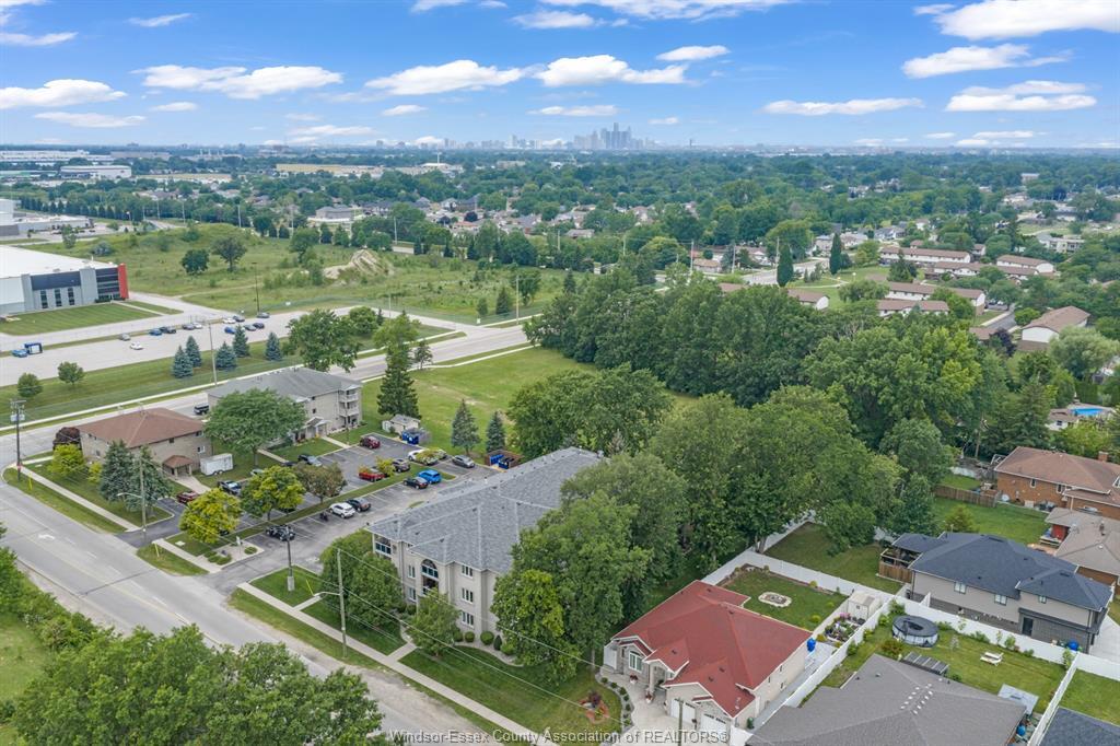 306-4850 Grand Boulevard, Windsor, ON - Outdoor With View