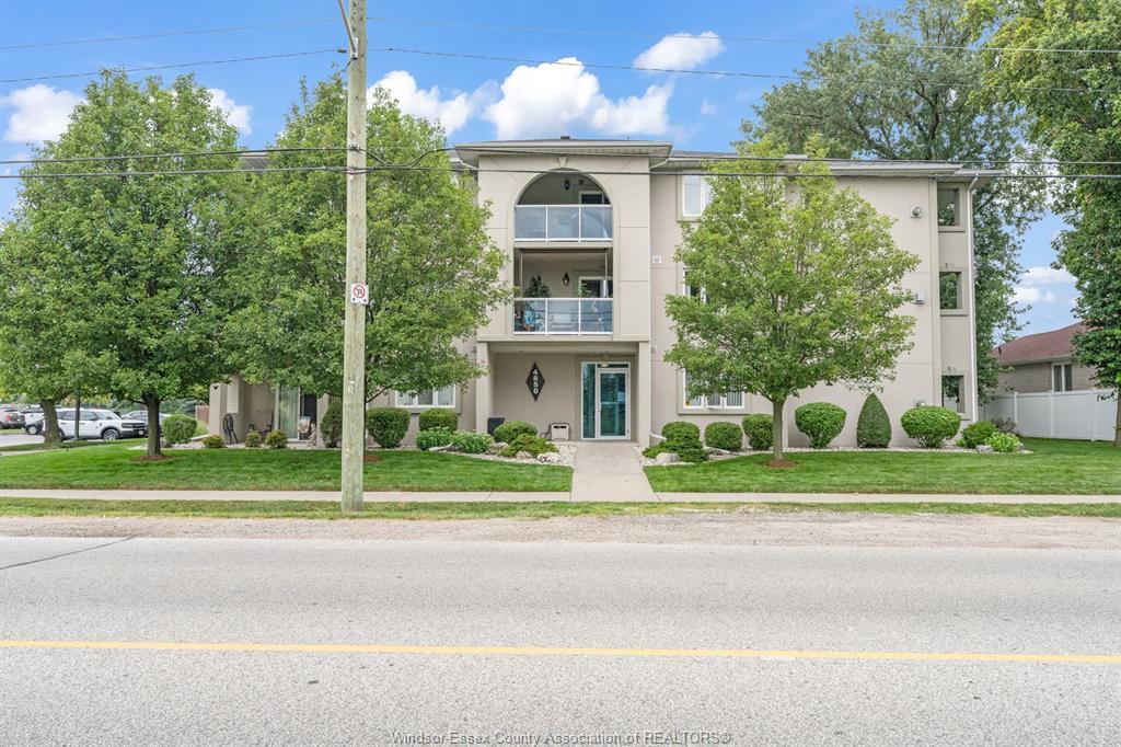 306-4850 Grand Boulevard, Windsor, ON - Outdoor With Facade